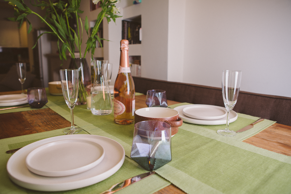 Luxury Dining: Why Cotton Placemats and Table Runners Are Essential